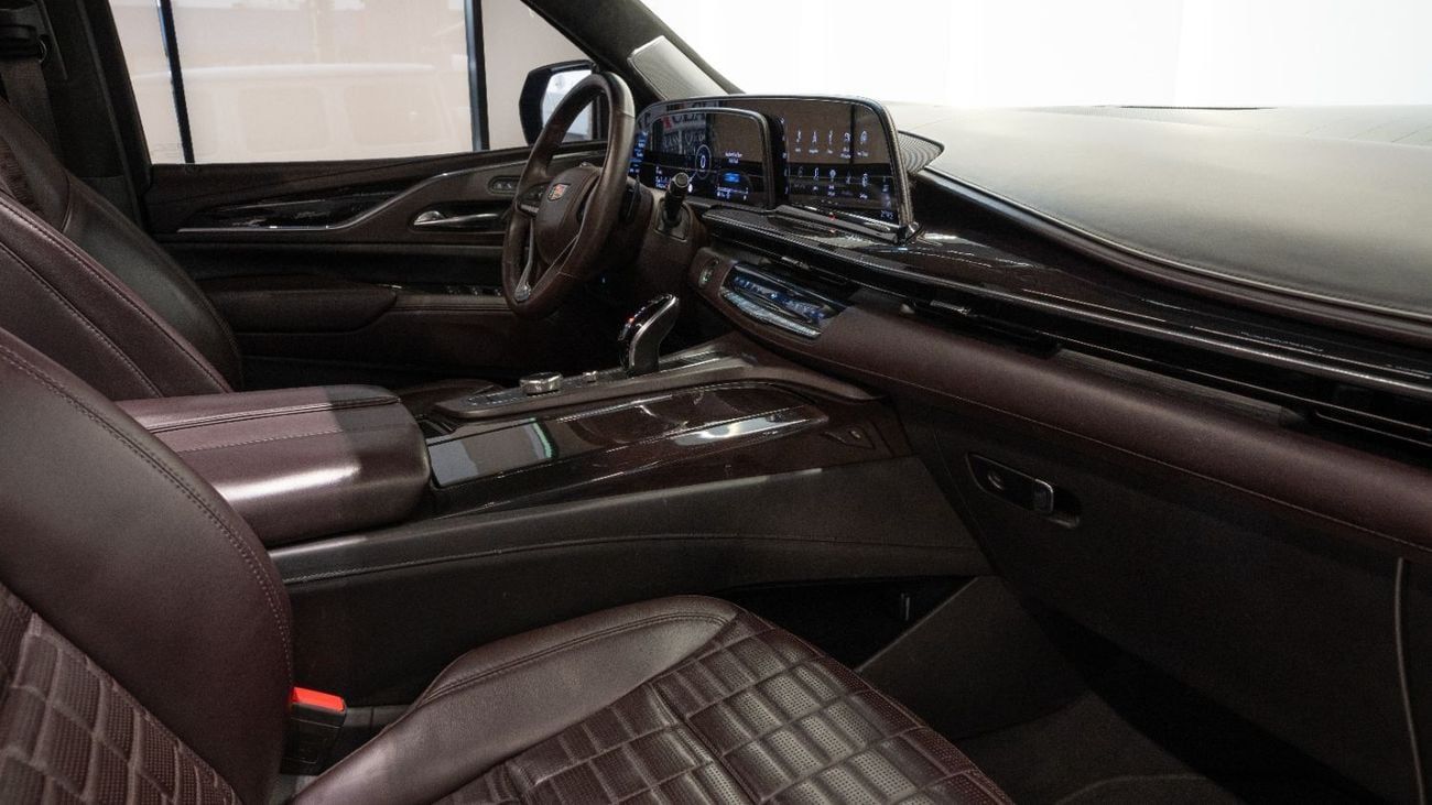 كاديلاك إسكالاد 2021 | VIP SEAT | FULL OPTION | GCC SPECS | PERFECT CONDITION