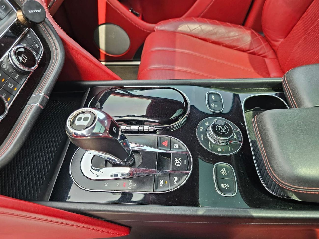 بنتلي بينتايجا Bentley Bentayga 2017  (W12- 6.0L -Twin-TurbO)