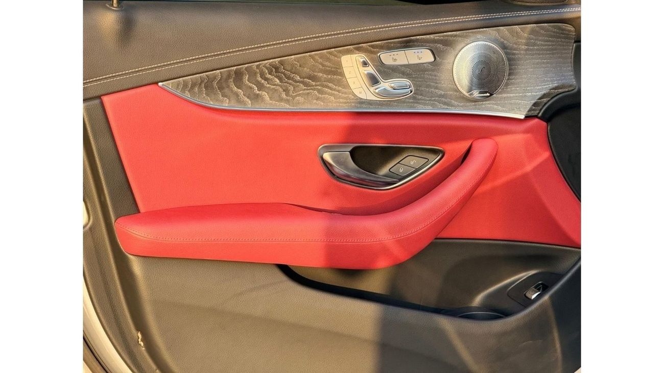 Mercedes-Benz E 350 MERCEDES_BENZ E350 MODEL 2022 KM48000