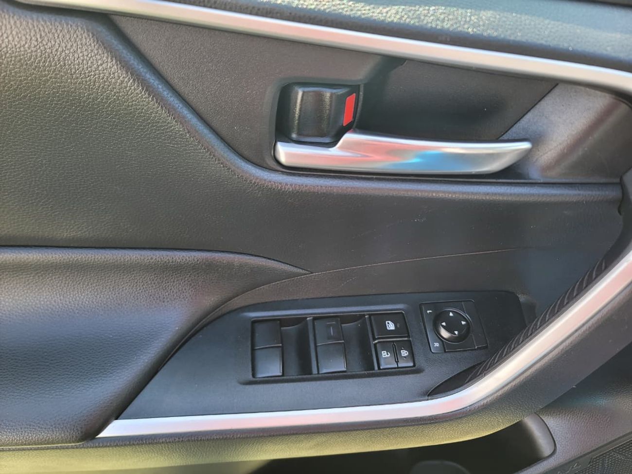 Toyota RAV4 XLE 2.5L