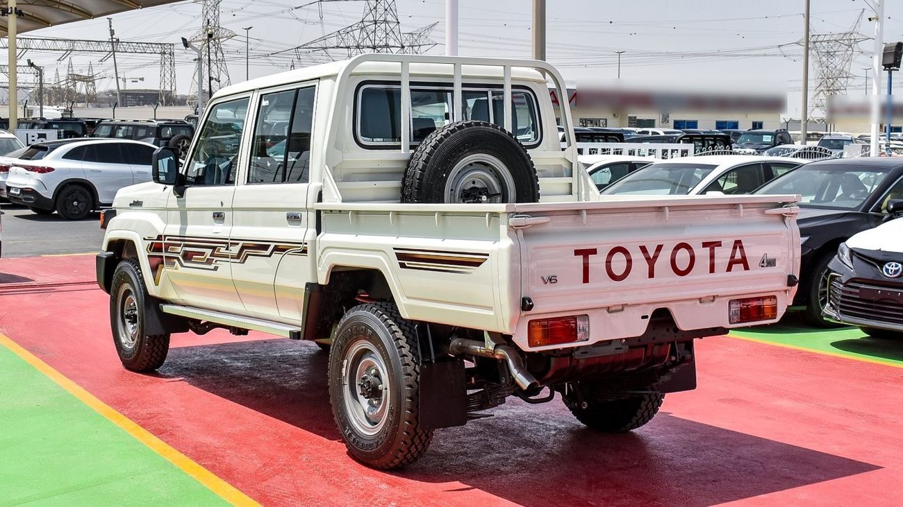 Toyota Land Cruiser Pick Up 4.0L V6 Double Cabin M/T