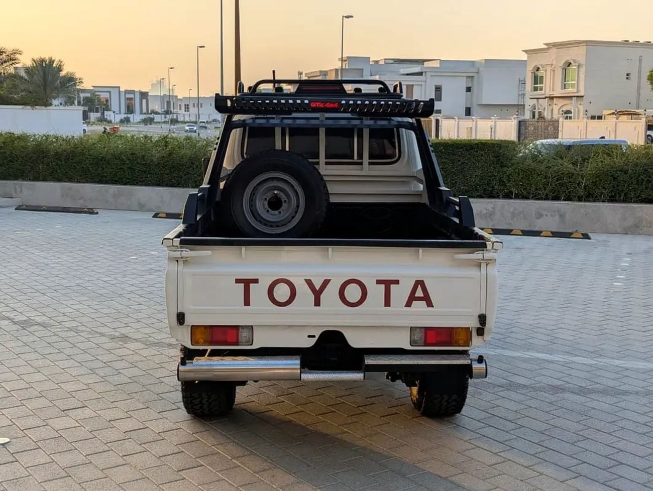 تويوتا لاند كروزر 70 DIESEL LC 79 LX GCC Specs