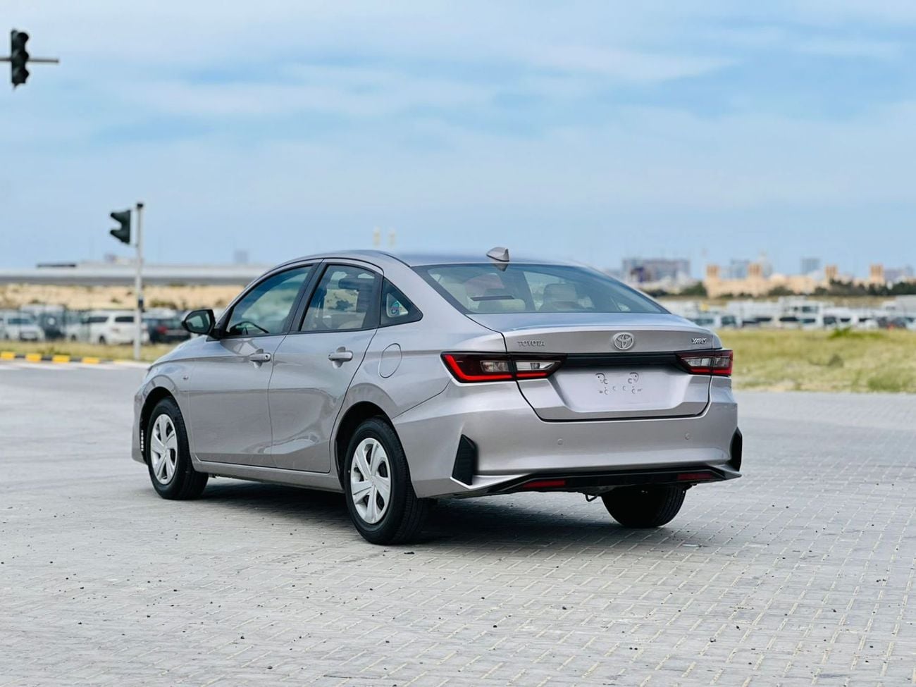 Toyota Yaris 1.5L E