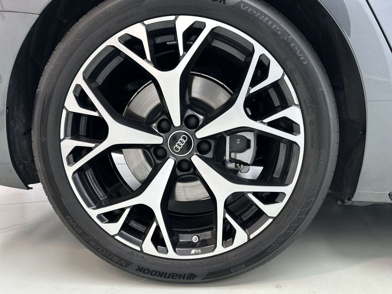 Audi A6 Sedan TFSI 204hp Sline (Ref# 09712)