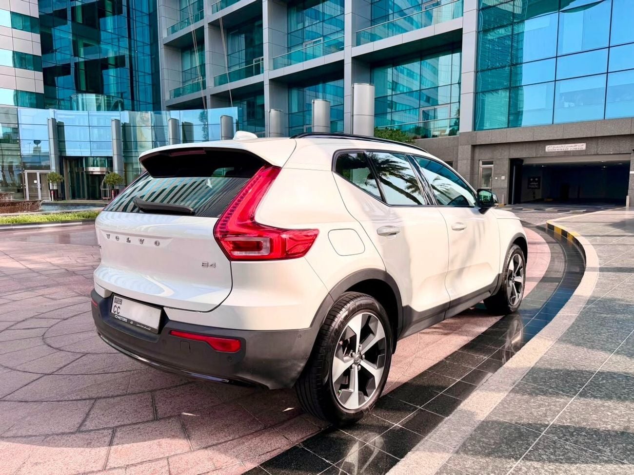 Volvo XC40 R DESIGN