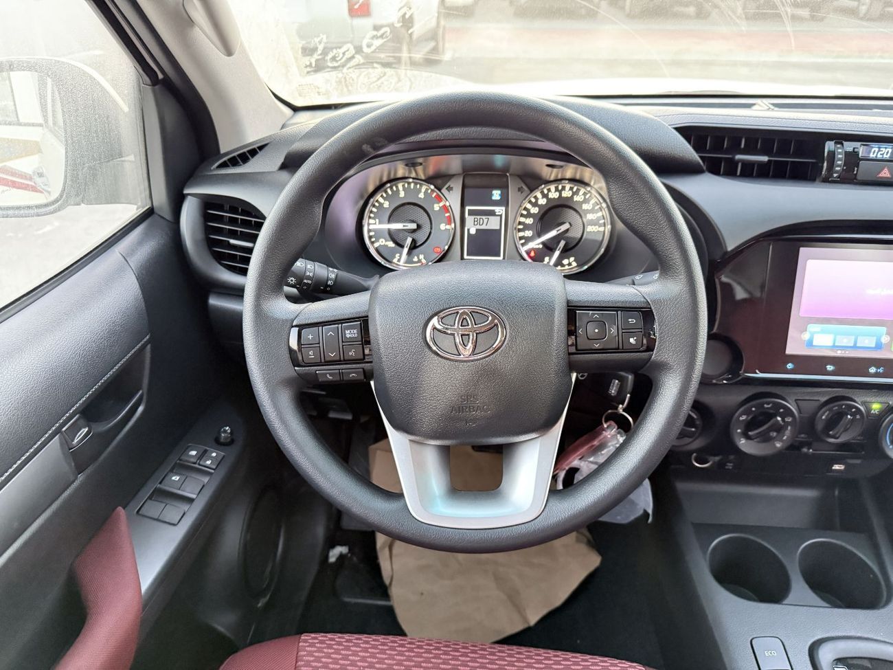 Toyota Hilux DLX 2.4L Diesel Manual Double Cab 4x4 2026YM