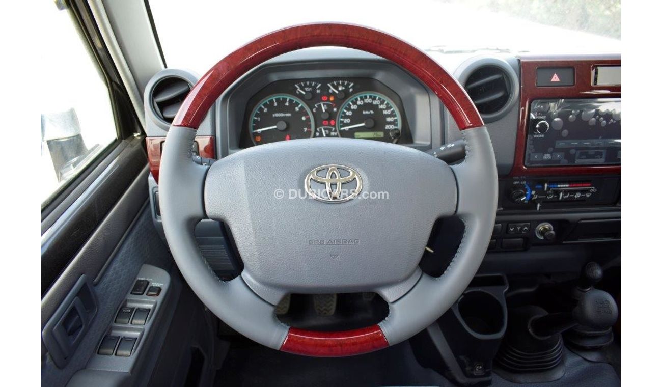 Toyota Land Cruiser Pick Up double cabin Petrol 2019