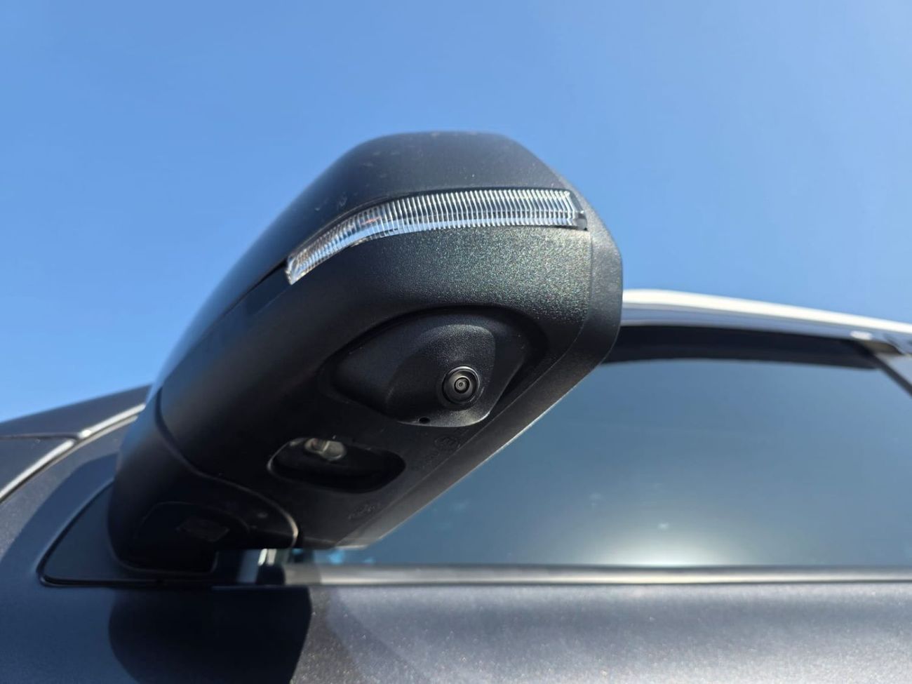 فورد رانجر RANGER WILDTRAK 2.0 LITER ,RIGHT HAND DRIVE ,ONLY FOR EXPORT AVAILABLE