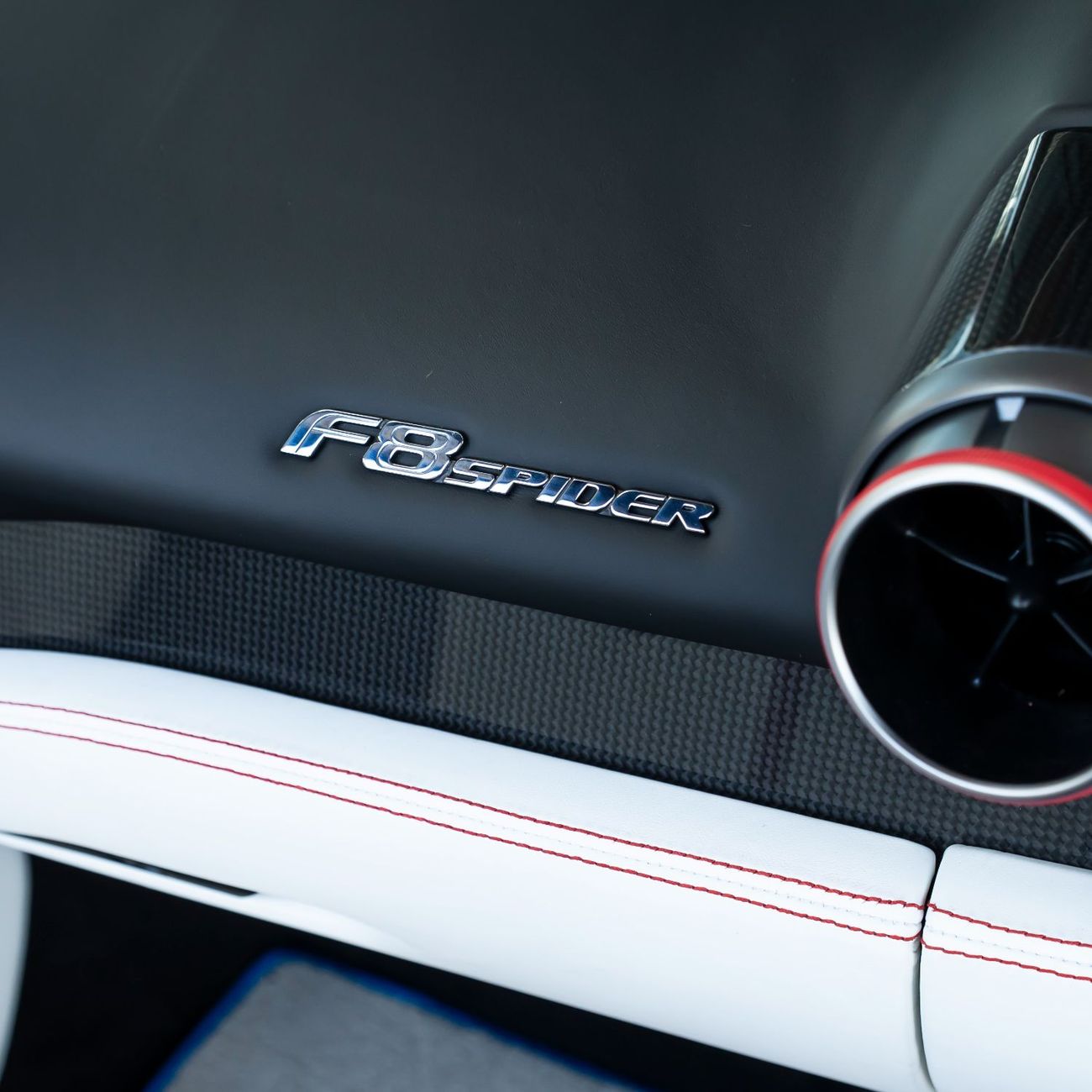 Ferrari F8 Spider 3.9T V8