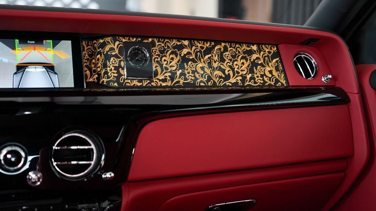 رولز رويس فانتوم Rolls-Royce Phantom “La Gondola” - (2023, 1-of-1)