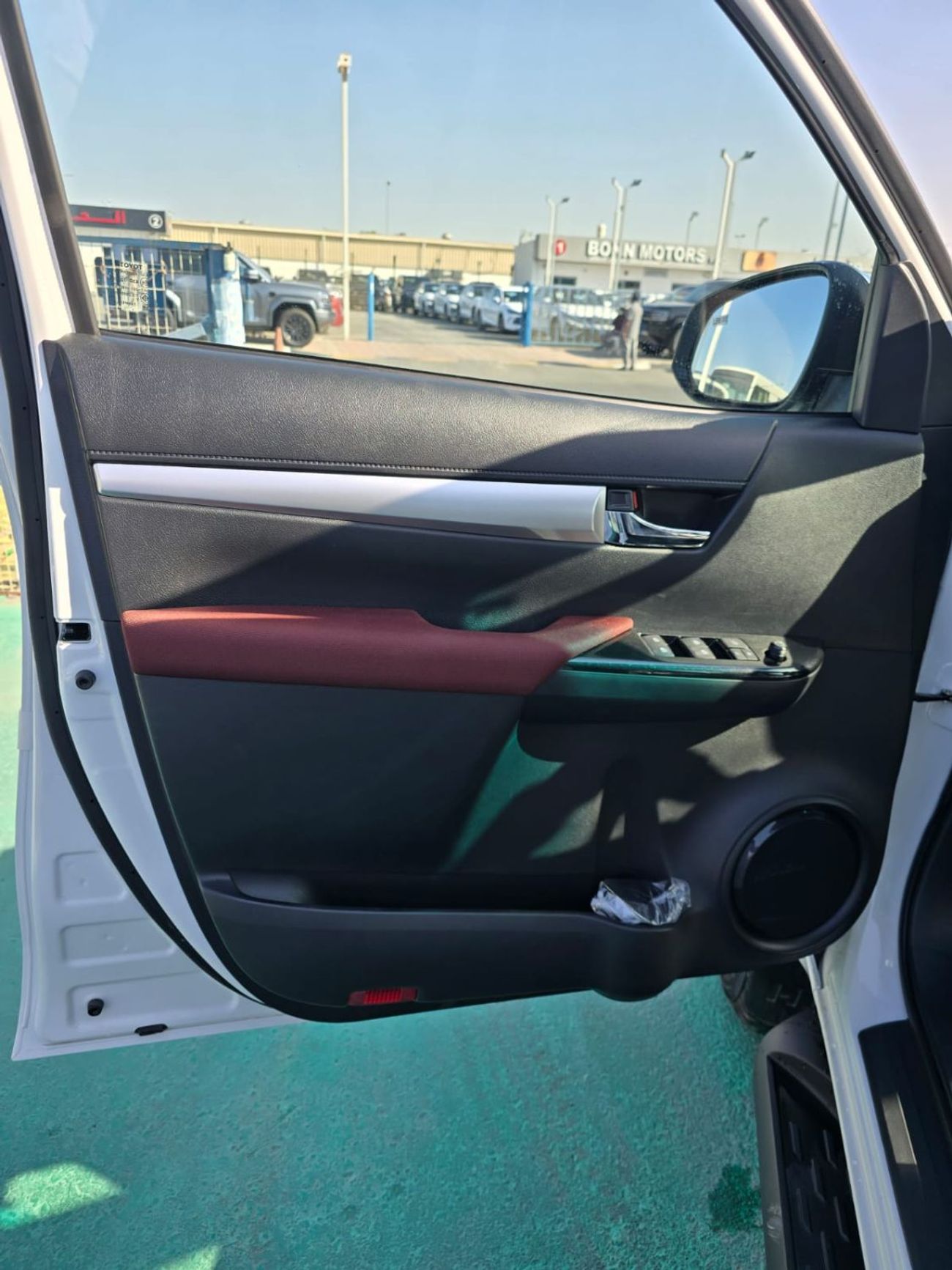 Toyota Hilux TOYOTA HILUX SAUDI 2.7L FULL OPTION 2026