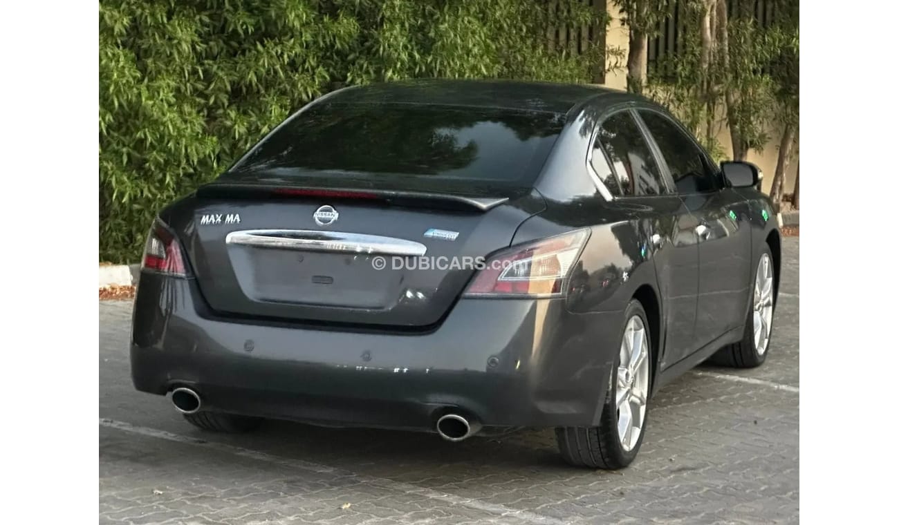 Nissan Maxima SR