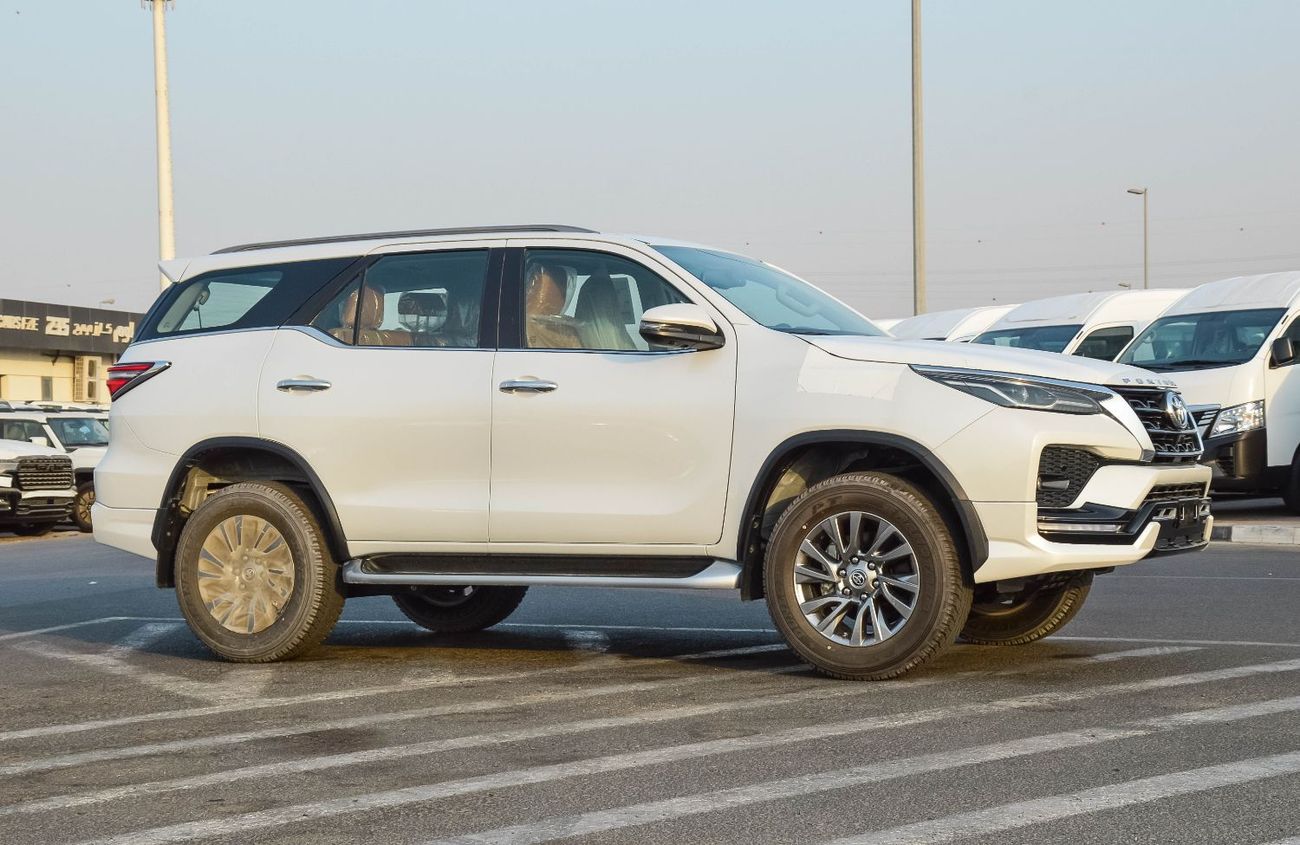 Toyota Fortuner TOYOTA FORTUNER 4.0L V6 4WD PETROL SUV 2025