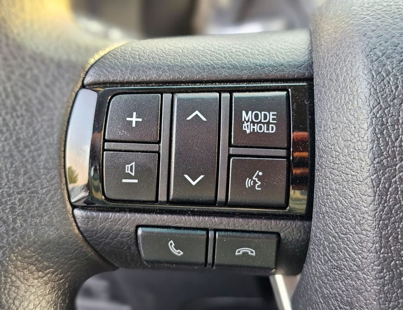 Toyota Hilux SR5 WIDE BODY DOUBLE CABIN || FULL OPTION  | PUSH START| WITHOUT DIFF-LOCK | PETROL M/T 2.7L V4 4WD