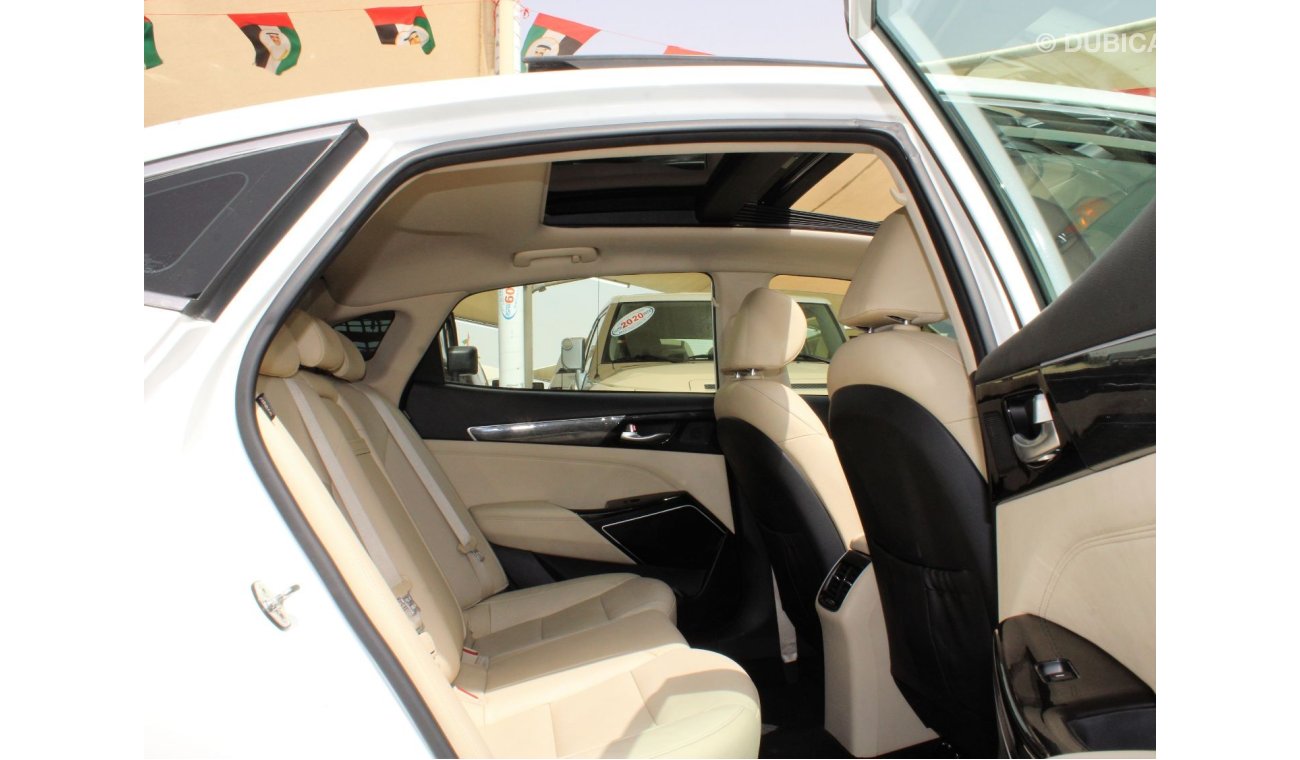 Kia Cadenza LX ACCIDENTS FREE - FULL OPTION - GCC - CASR IS IN PERFECT CONDITION INSIDE OUT
