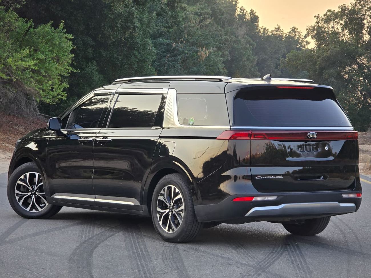 كيا كارنيفال KIA CARNIVAL 2021 DIESEL // KOREAN // ACCIDENT FREE // FULL OPITION // ORGINAL PAINT // 9 SEATS