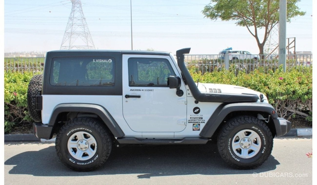 جيب رانجلر 2015/ JEEP WRANGLER / SPORT/ GCC/100% ORIGINAL PAINT/ 1 YEAR WARRANTY