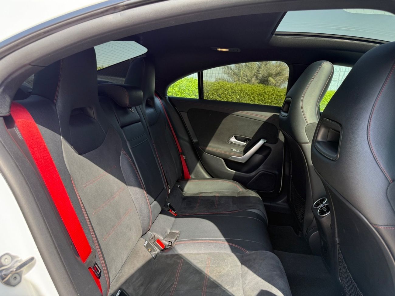 Mercedes-Benz CLA 35 AMG Premium 2.0L