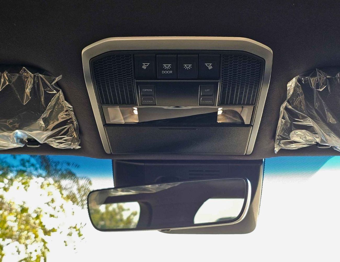 تويوتا لاند كروزر GXR TWIN TURBO / 3.5L V6 PETROL / RADAR / 12.3" DVD WITH JBL SPEAKERS / FRONT PWR SEATS / COOL BOX  