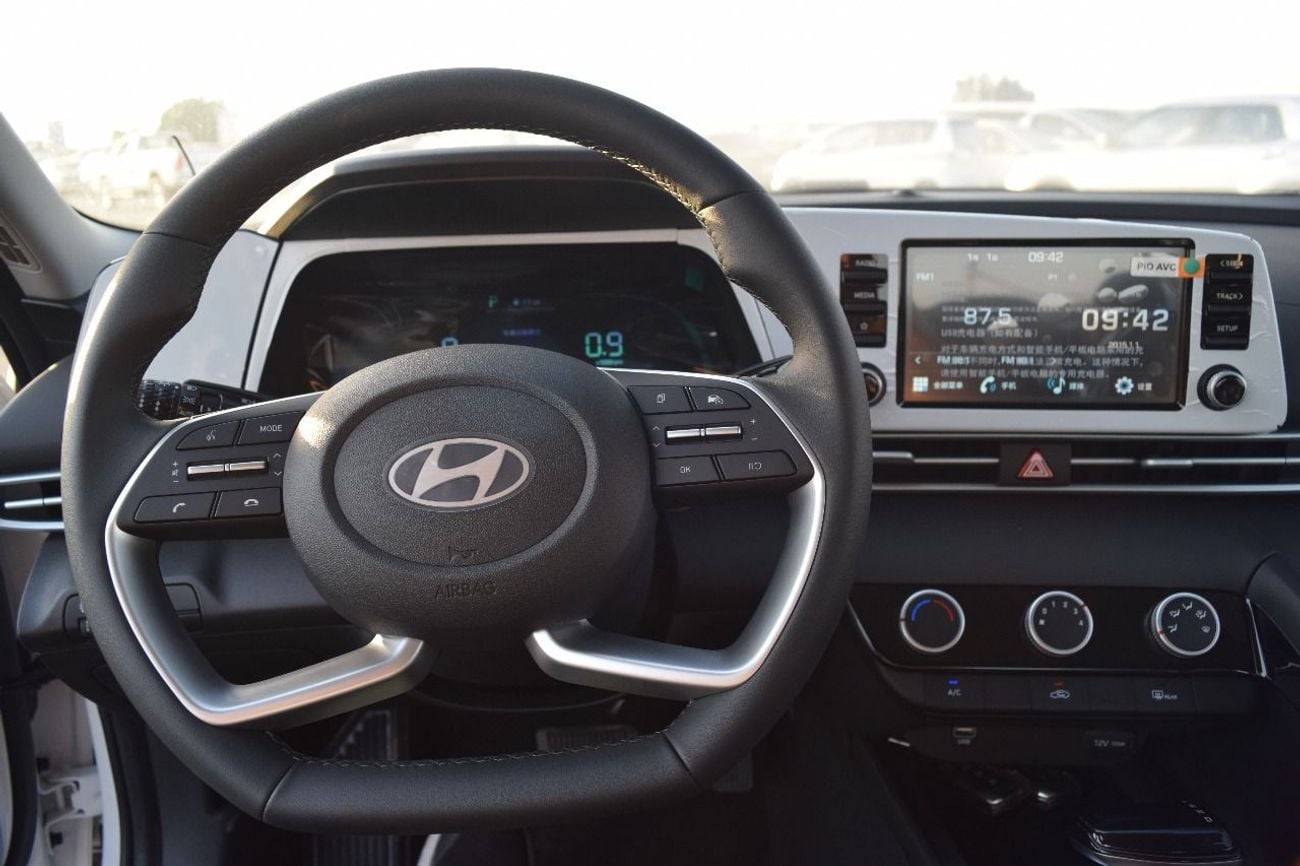 Hyundai Elantra HYNDAI ELANTRA 2025 GLX ELITE