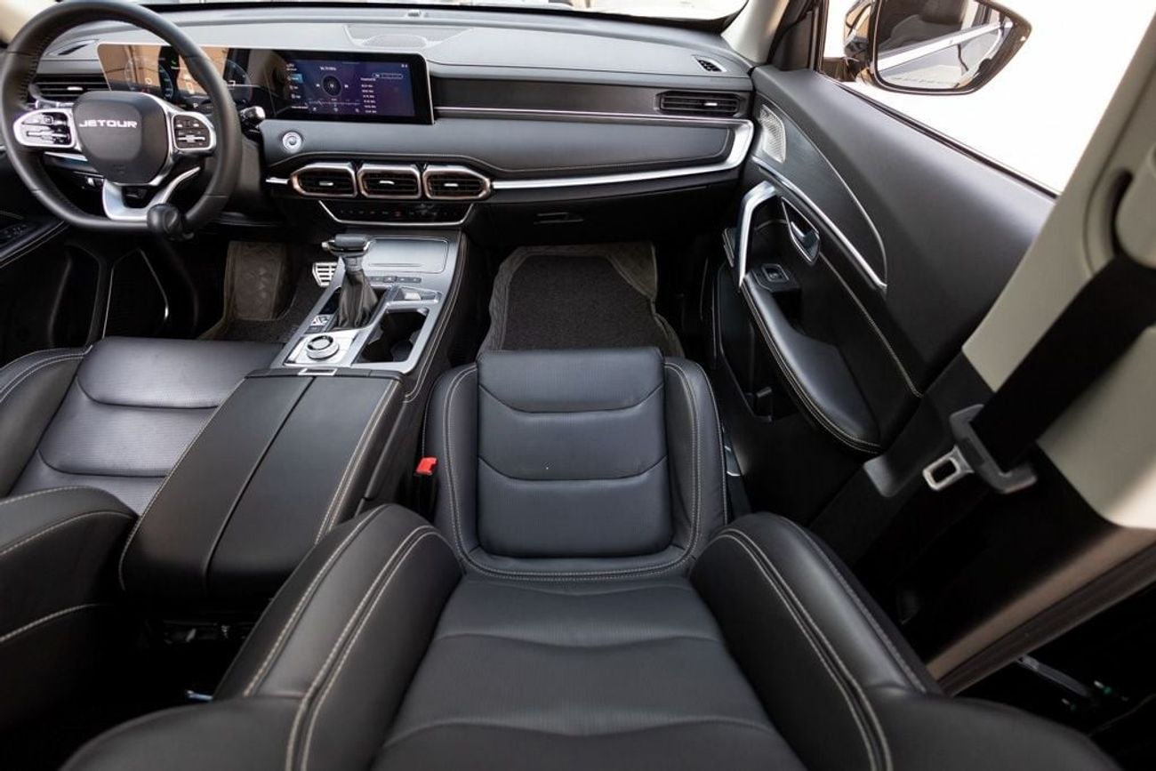 جيتور X70 بلس Jetour X70 Plus 2024 GCC under Agency Warranty with Flexible Down-Payment.