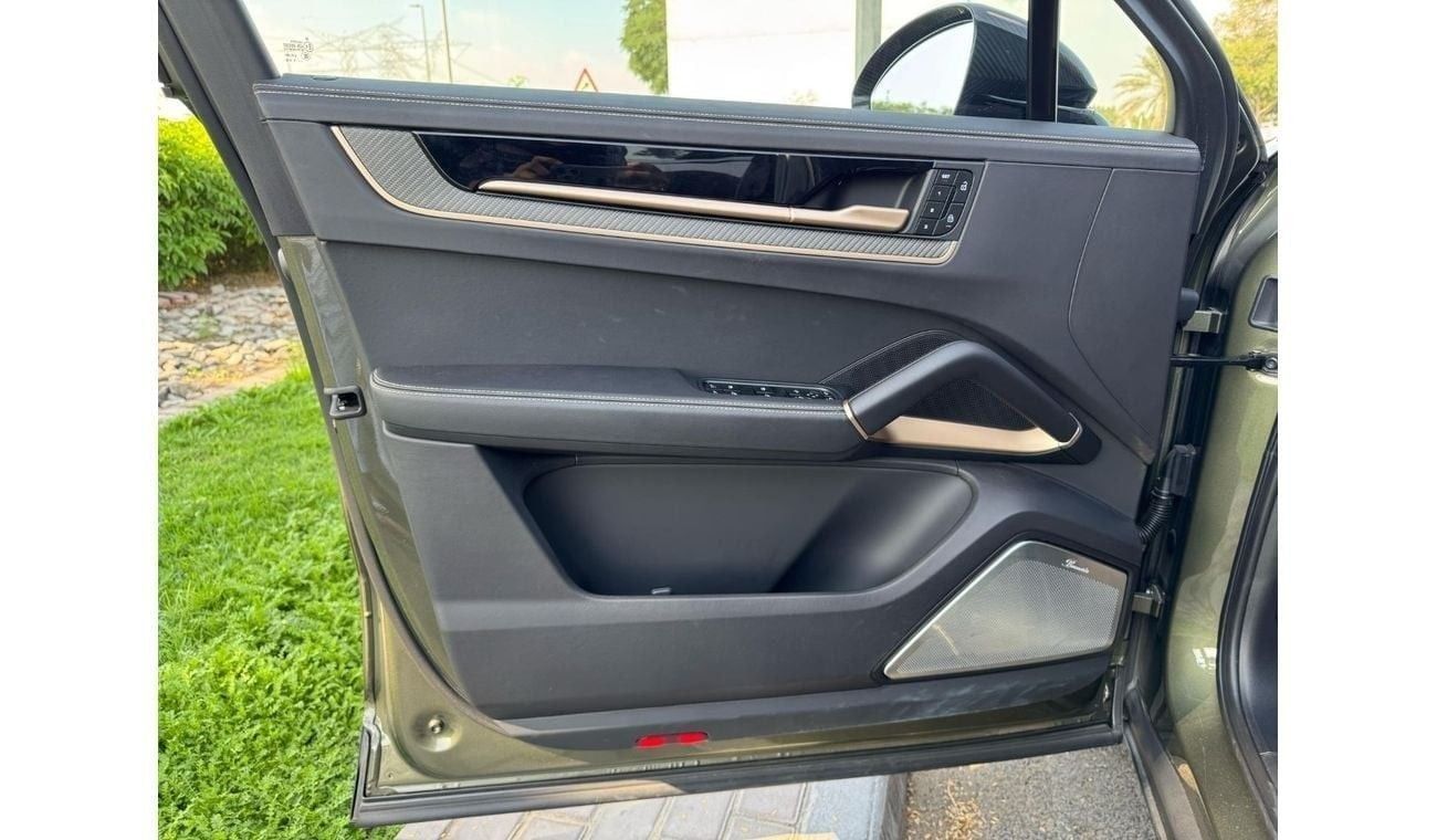 بورش كايان GCC SPEC UNDER WARRANTY NEAT AND CLEAN CAR