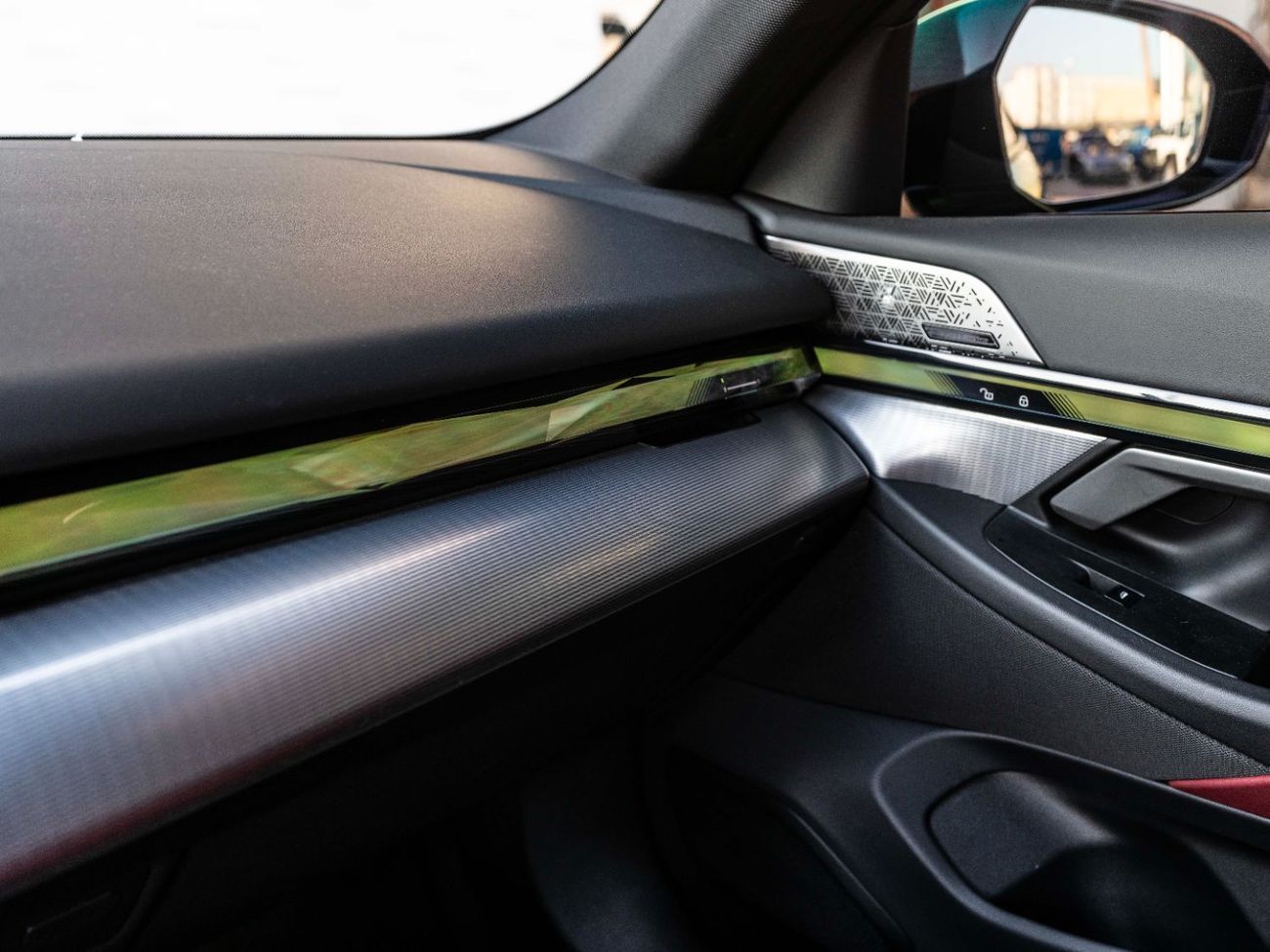 بي أم دبليو 520i M PACKAGE