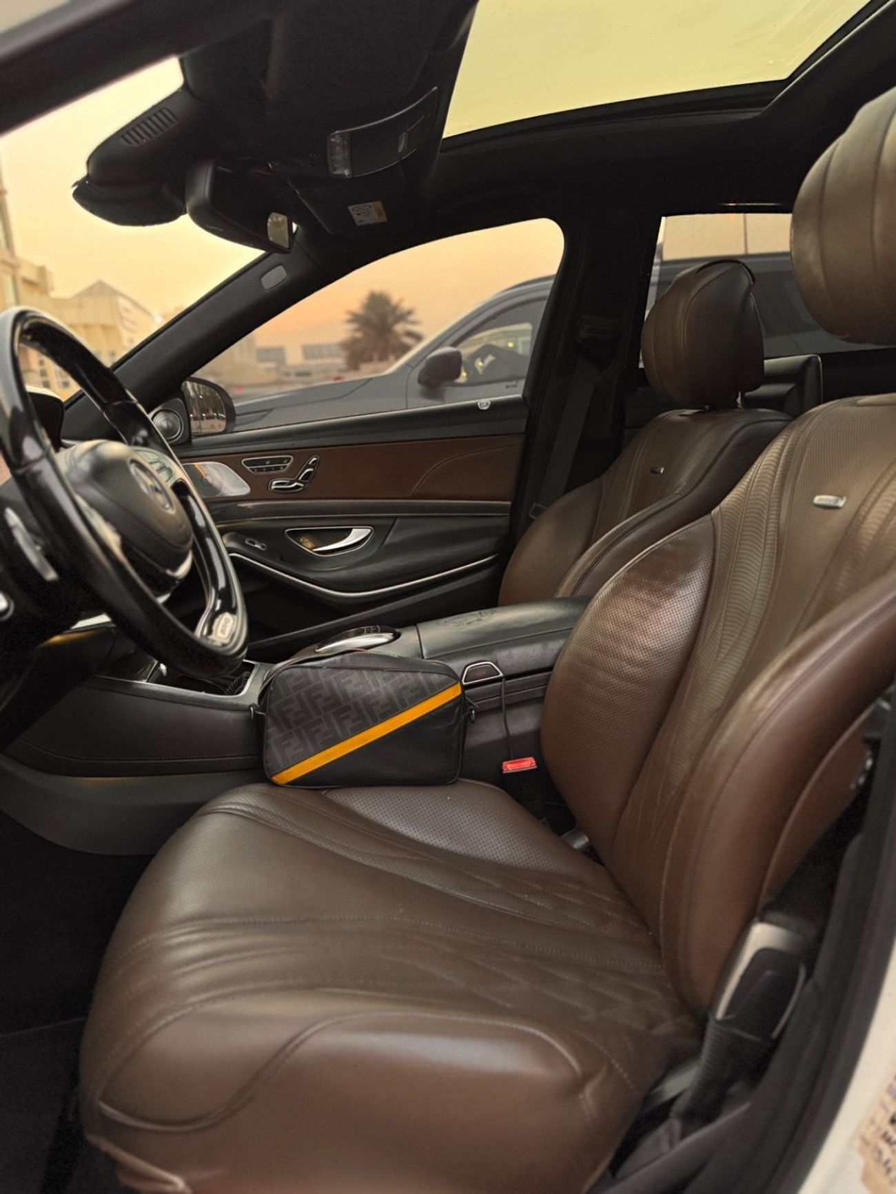 Mercedes-Benz S 63 AMG Std 5.5L