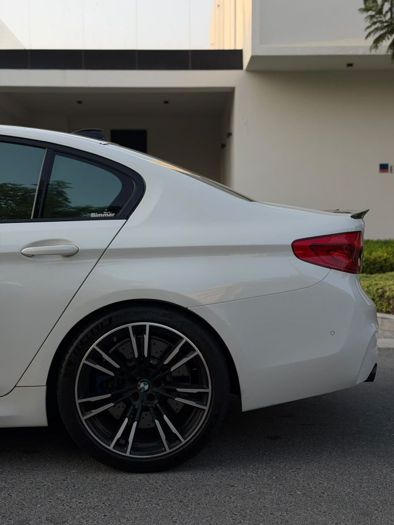 BMW M5 STANDARD 4.4L