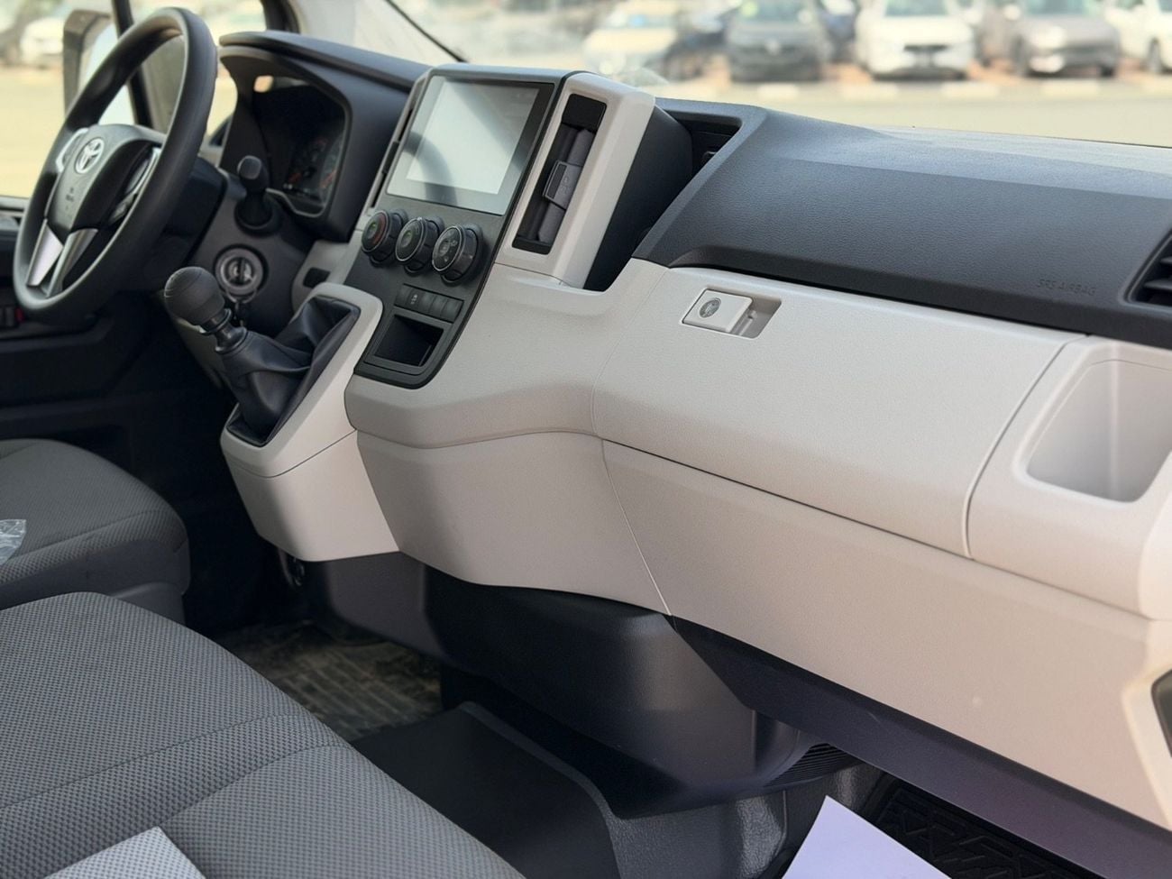 Toyota Hiace Toyota Haice 3.5L Cargo manual 2026
