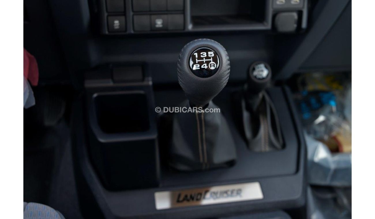 Toyota Land Cruiser 70 76 Lx Limited V8 4.5l Diesel 4wd Manual Transmission.