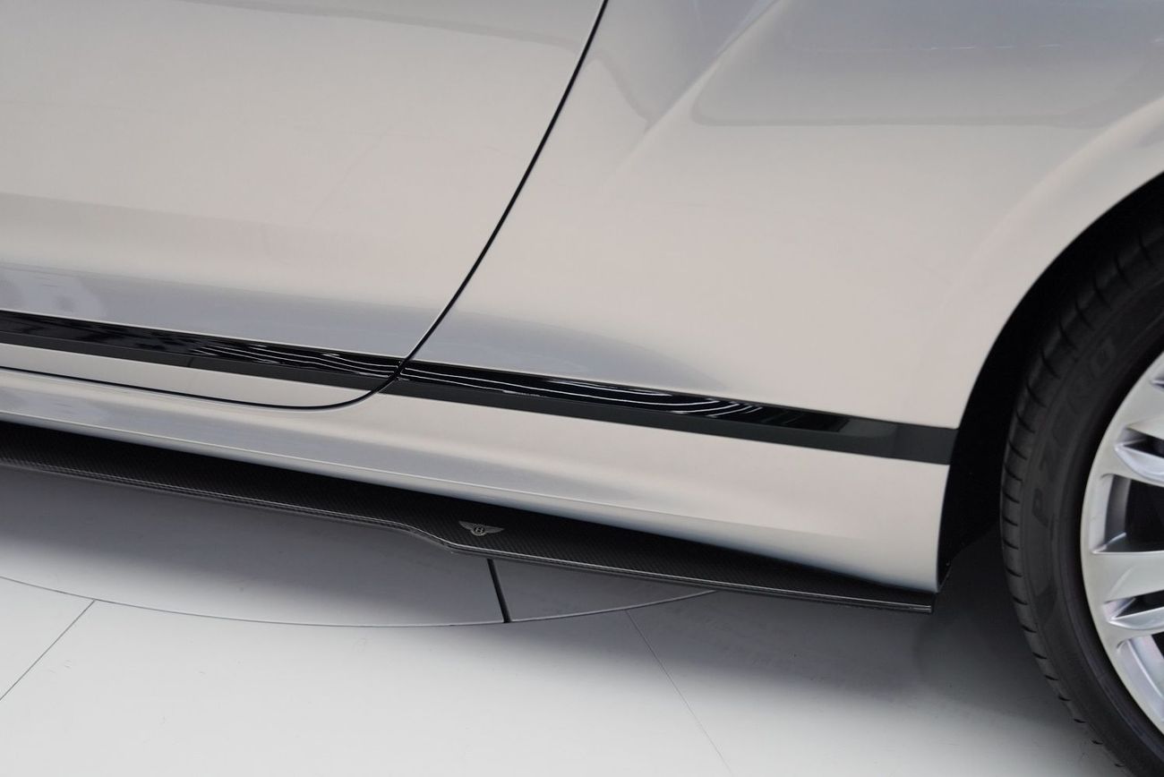 Bentley Continental GT 6.0L W12 (626 HP)