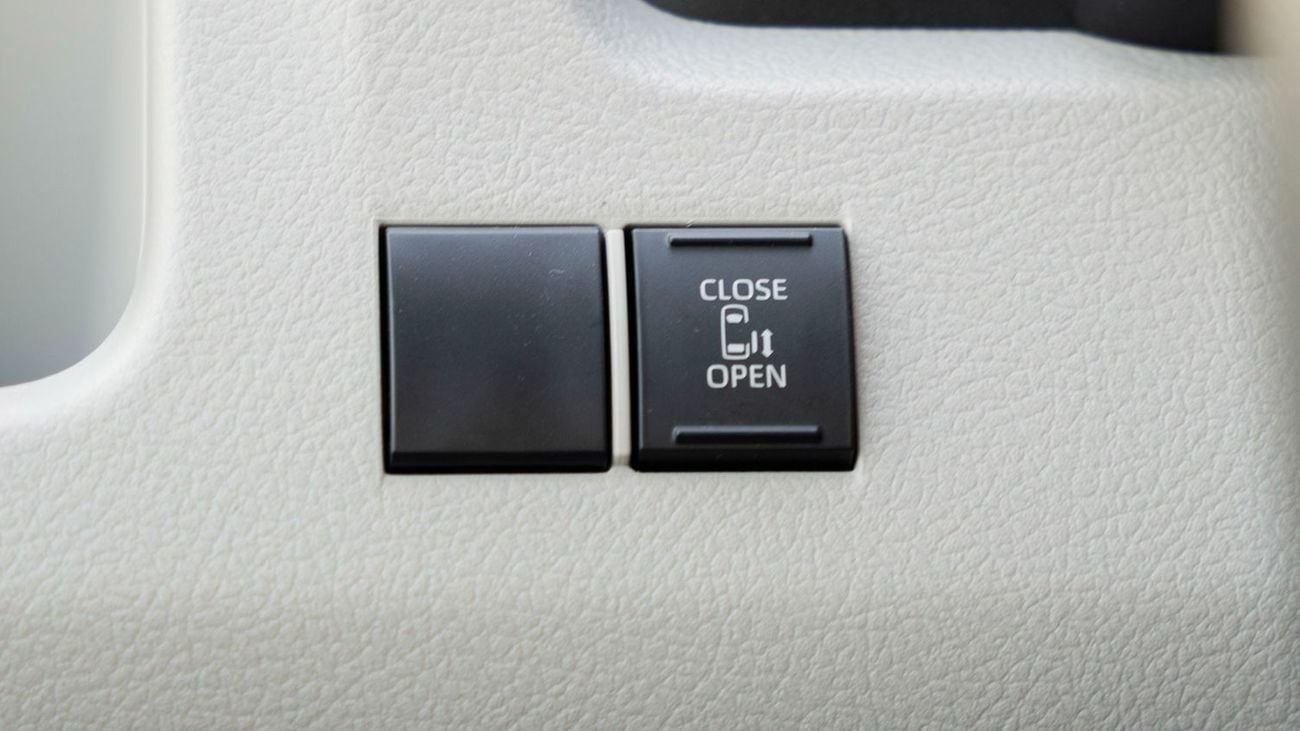 Toyota Hiace 2026 Toyota Hiace High Roof 2.8L AT Diesel (13 Seat)