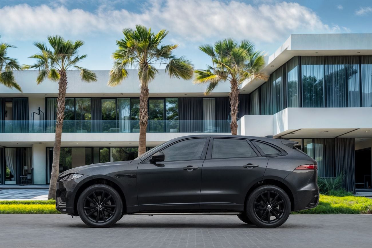 جاكوار F بيس F-pace R-Dynamic | 3,428 P.M | 0% Downpayment | Excellent Condition!