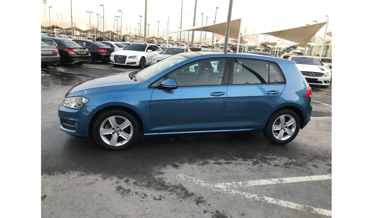 Volkswagen Golf Golf model 2016 car prefect condition cruise control excellent sound system low mileage radio Blueto