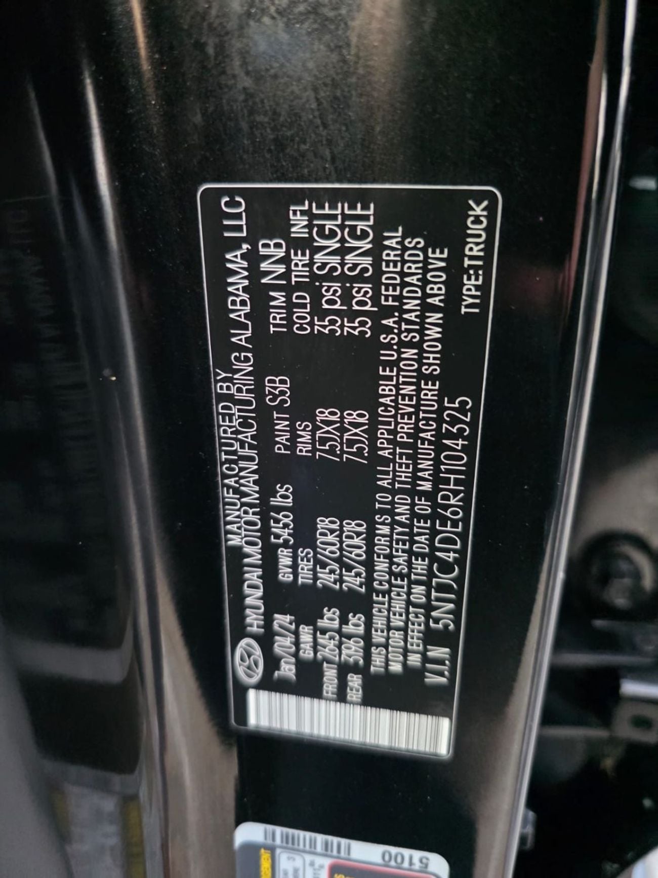 Hyundai Santa Cruz SEL (NON GCC) 2024 Model full option 2.5L engine Sunroof , Push button and leather seats
