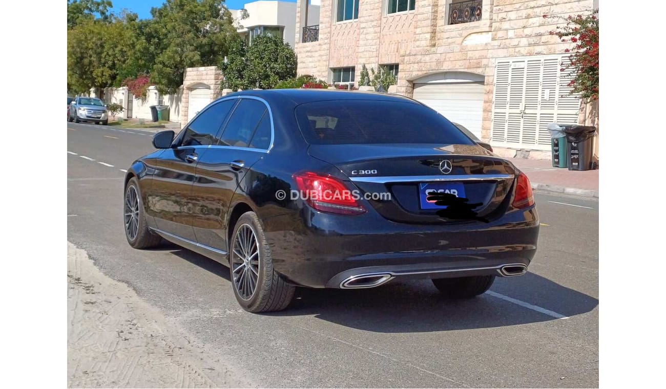 مرسيدس بنز C 300 STD 2.0 L Two key