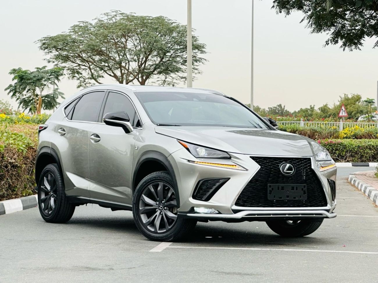 لكزس NX 300 F Sport 2.0L