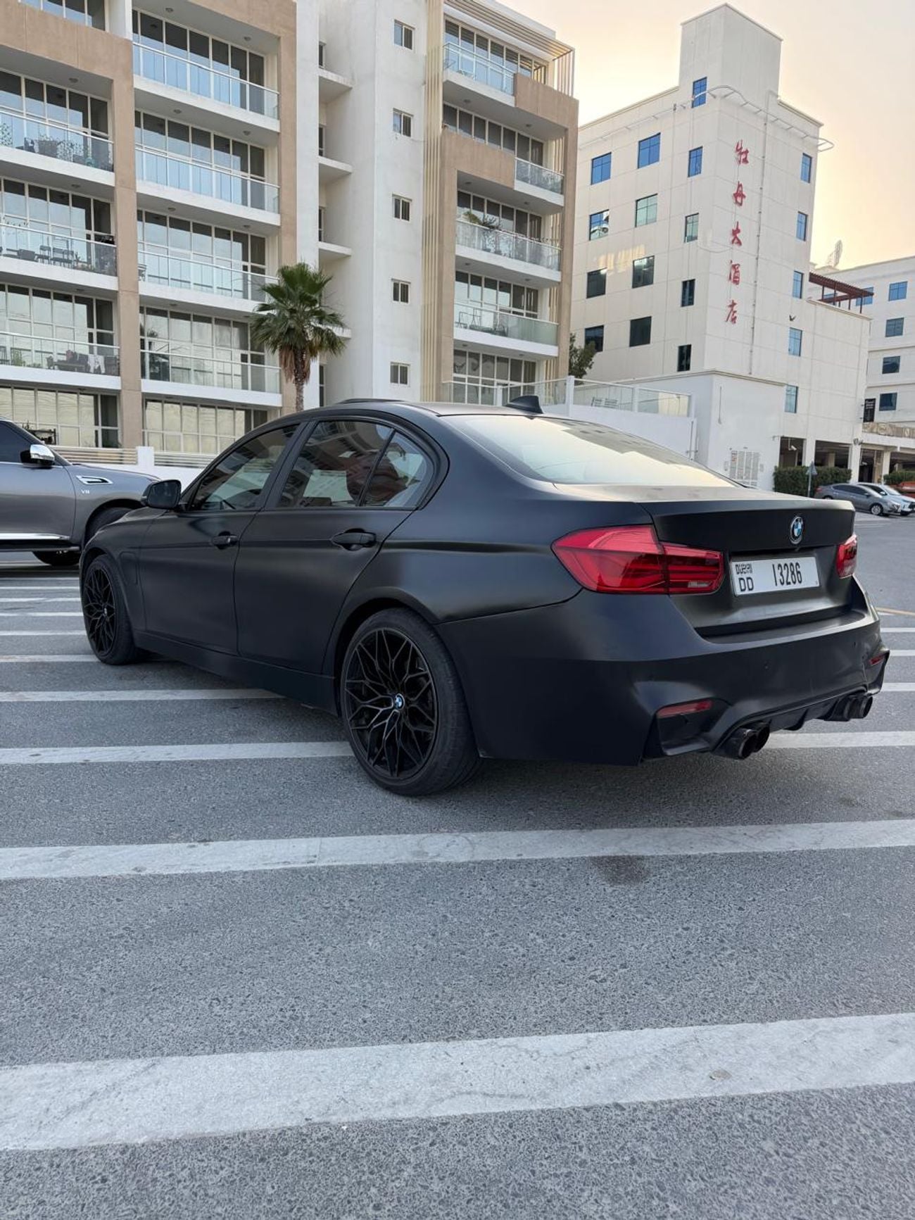 BMW 330e BMW