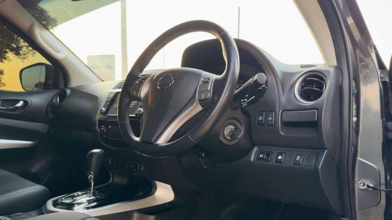 Nissan Navara Nissan Navara | Smart Cab | Automatic Diesel 2.3L | 4WD | RHD | Sports Bar