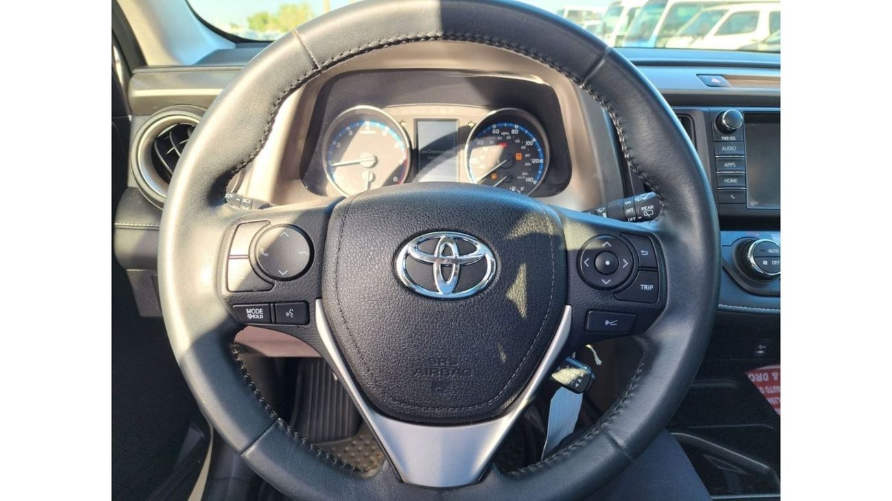 Toyota RAV4 EX TOYOTA RAV4 XLE 2017 FULL OPTION