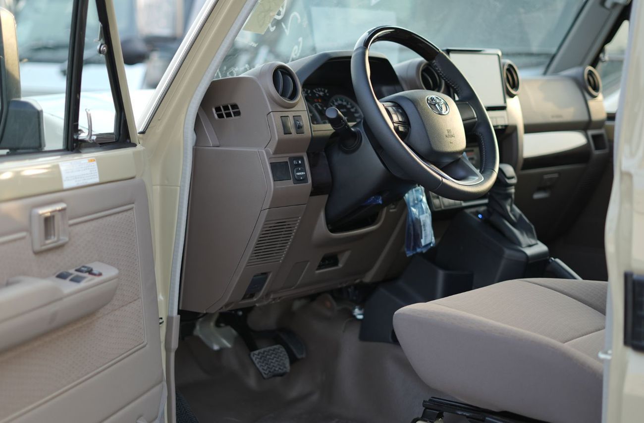 Toyota Land Cruiser Pick Up 2025 Toyota Land Cruiser LC 79 4.0L AT Petrol Basic (Beige)