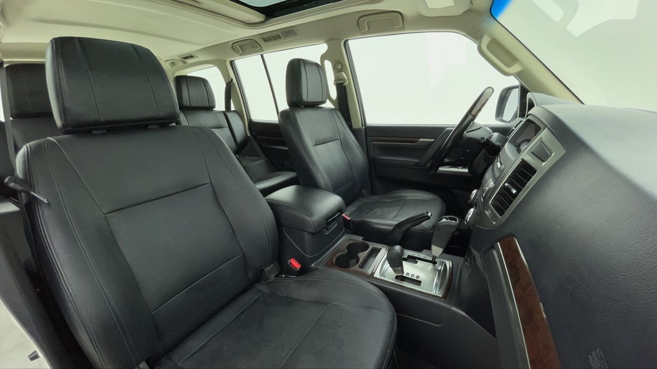 Mitsubishi Pajero GLS TOP 3.5 | Zero Down Payment | Free Home Test Drive