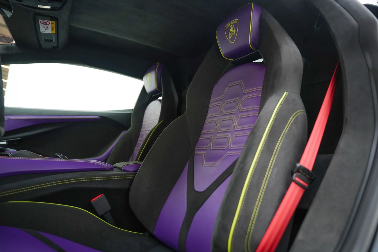 لامبورغيني ريفويلتو SPORTIVA