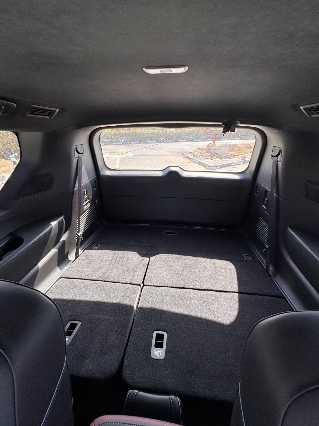 إنفينيتي QX80 Autograph Captain Chairs 3.5L