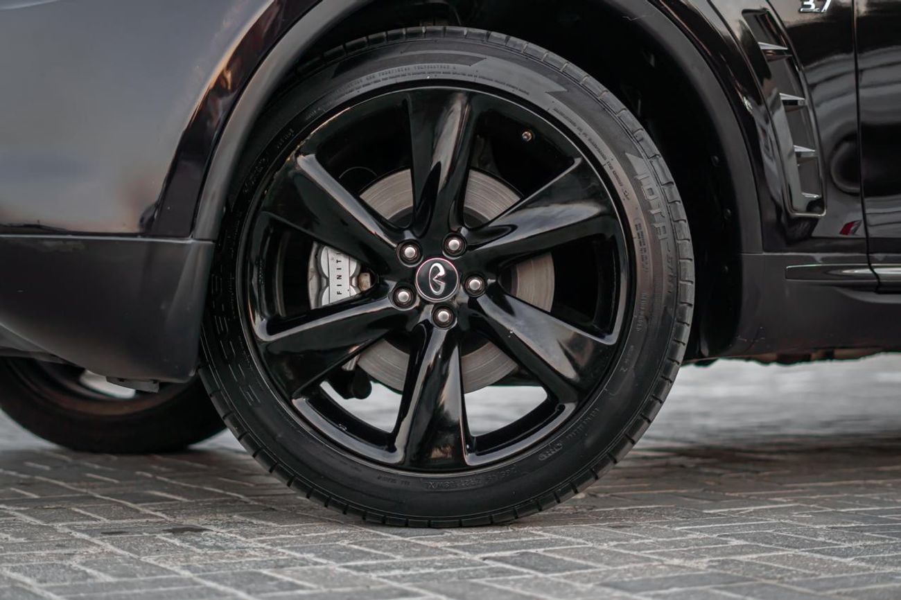 إنفينيتي QX70 QX70S