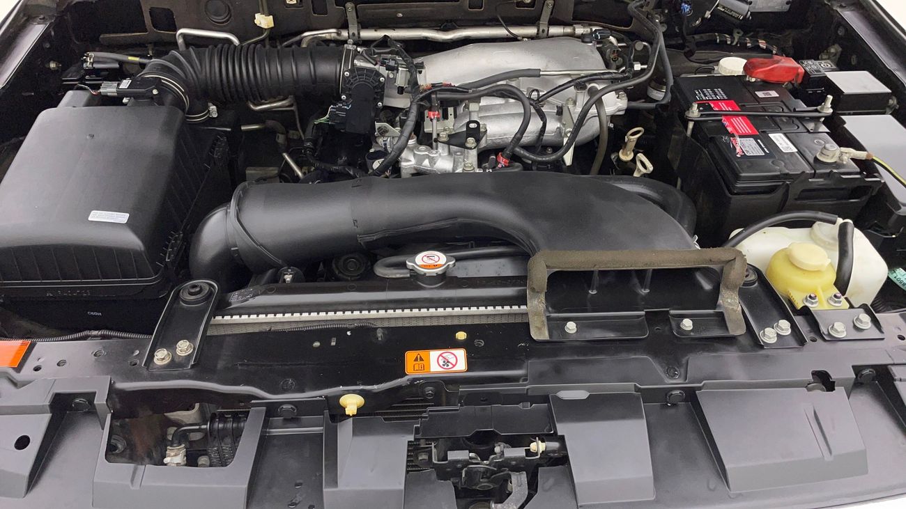 Mitsubishi Pajero GLS BASE 3.5 | Zero Down Payment | Home Test Drive