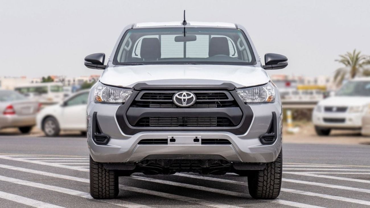 Toyota Hilux GL Hilux SR5 2.4 Diesel mid option MT2025