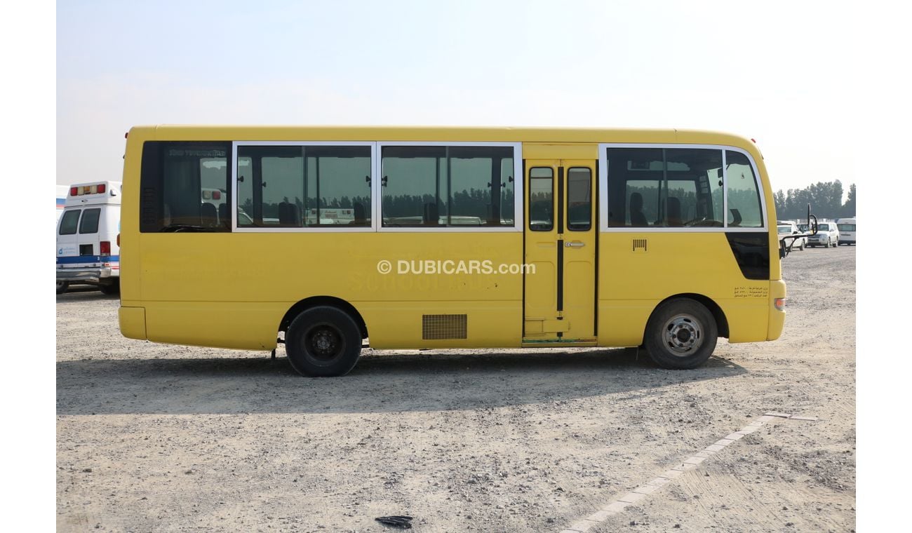 نيسان سيفيليان DIESEL 26 SEATER BUS