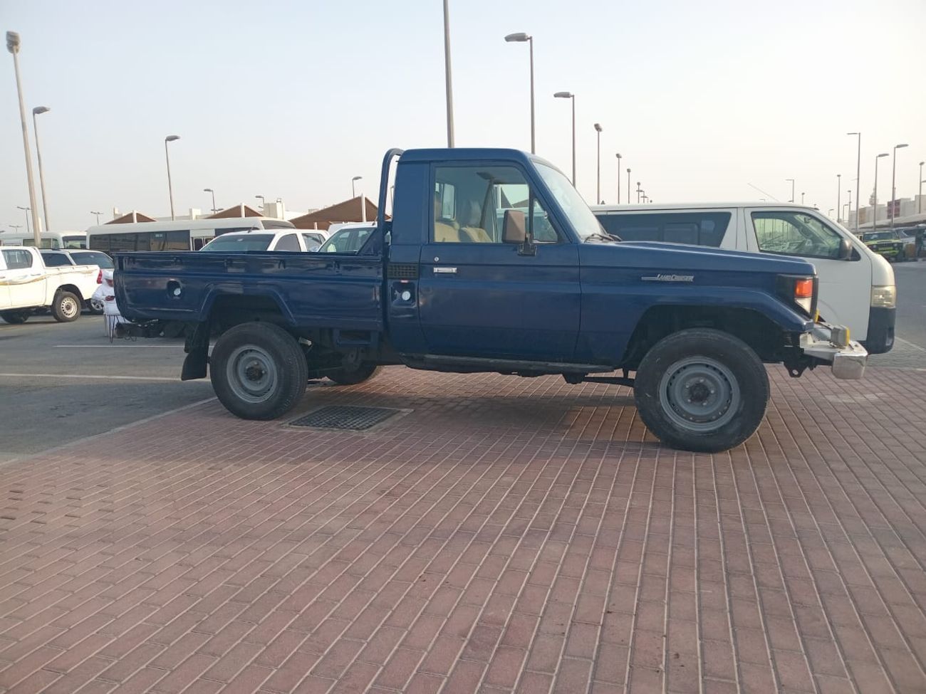 Toyota Land Cruiser Pick Up SC 4.2L 4WD DIESEL MANUAL TRANSMISSION